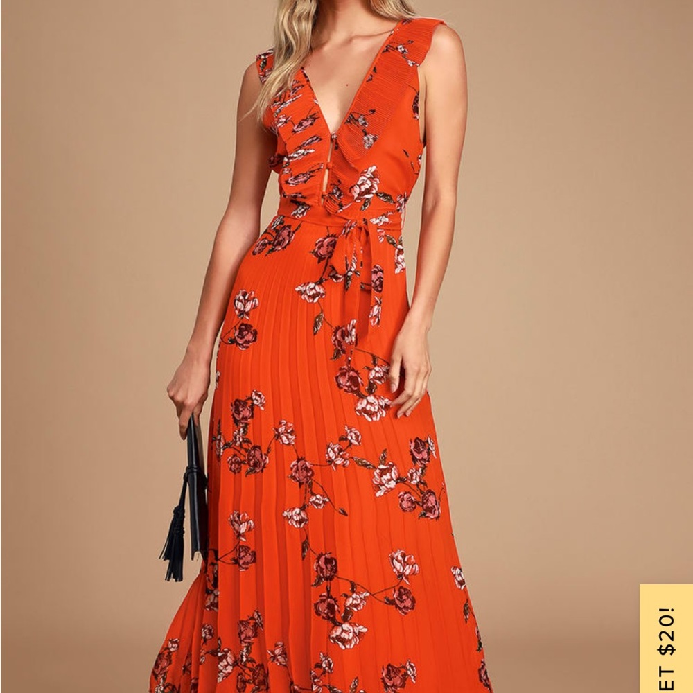 Lulus Loved By You Red Orange Floral Print Pleated Chiffon Maxi Dress
